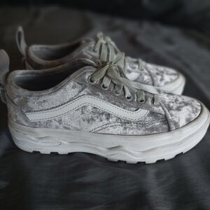 Stylish Gray Velvet Women's Sneakers